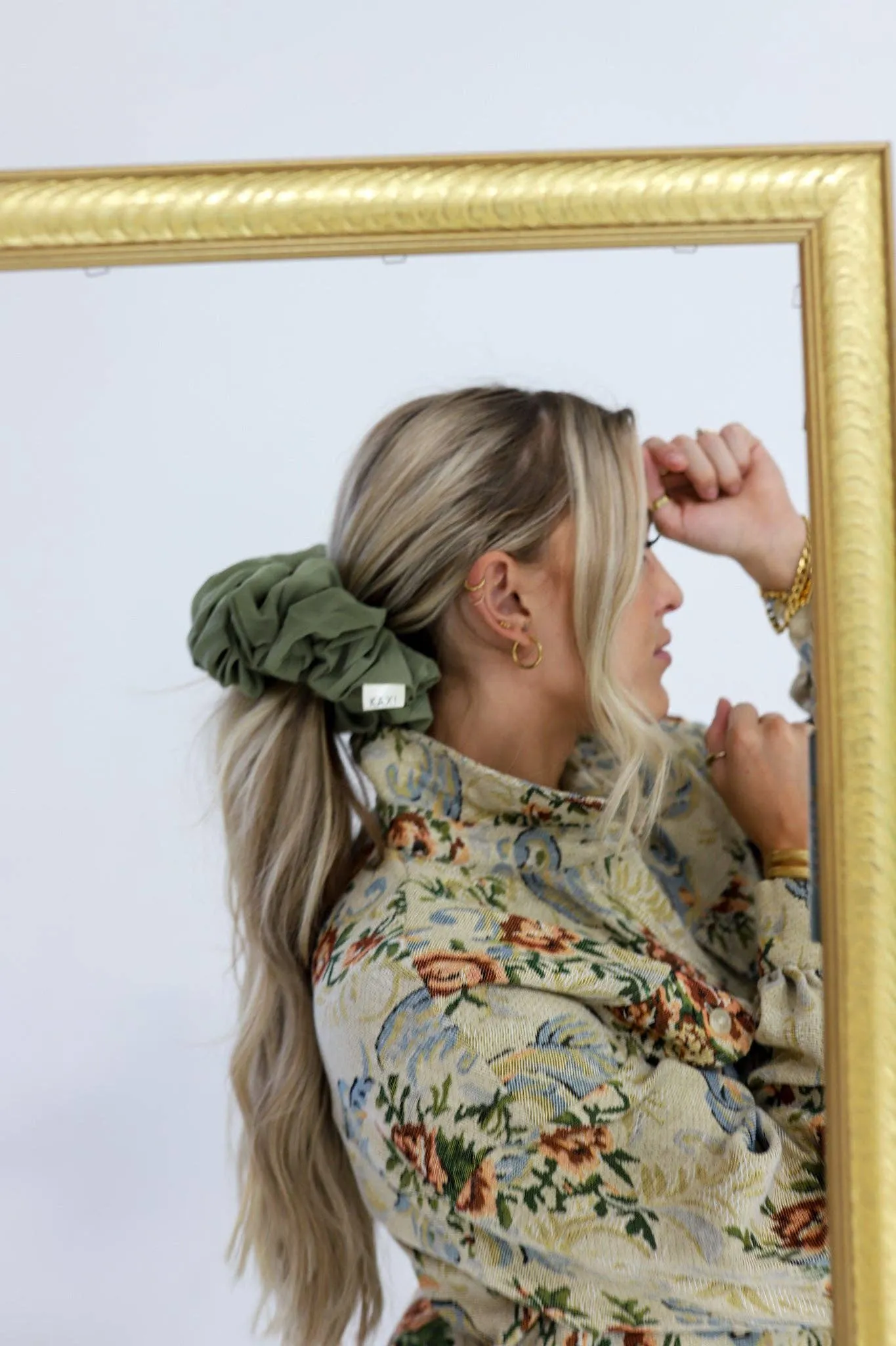 OLIVE GREEN JUMBO SCRUNCHIE